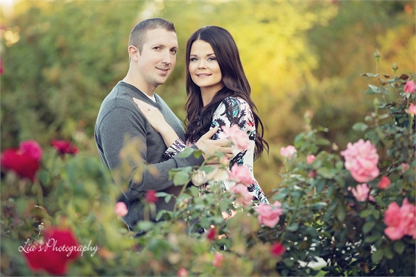 Aubree & Austin`s Engagement at Mesa Rose Garden